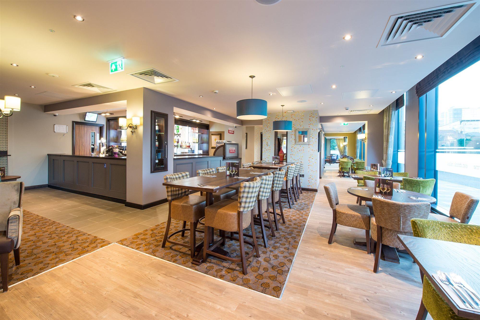 Premier Inn Maidenhead Town Centre Esterno foto