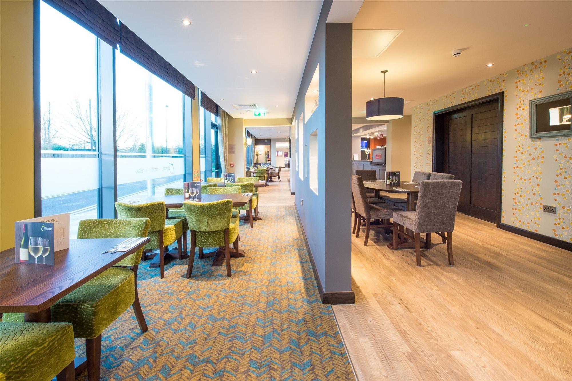 Premier Inn Maidenhead Town Centre Esterno foto