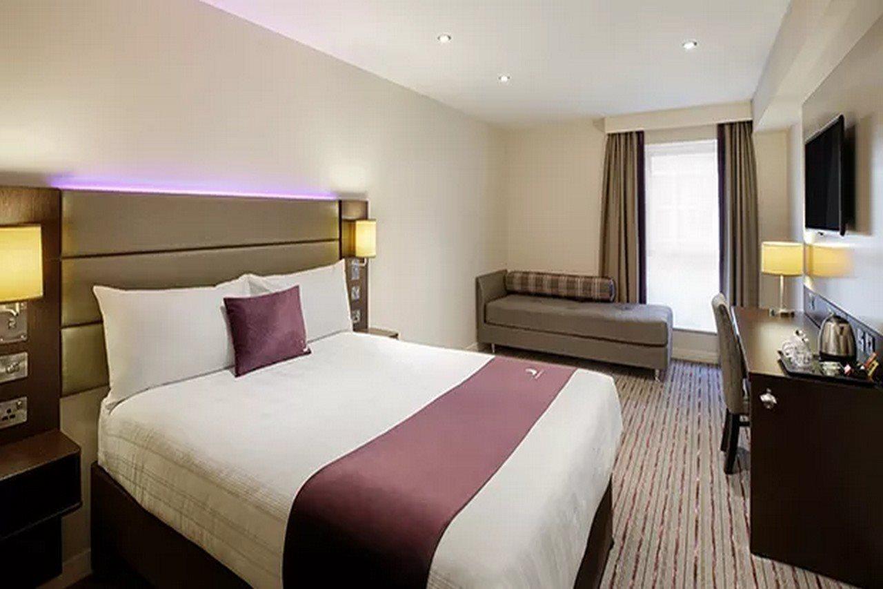 Premier Inn Maidenhead Town Centre Esterno foto