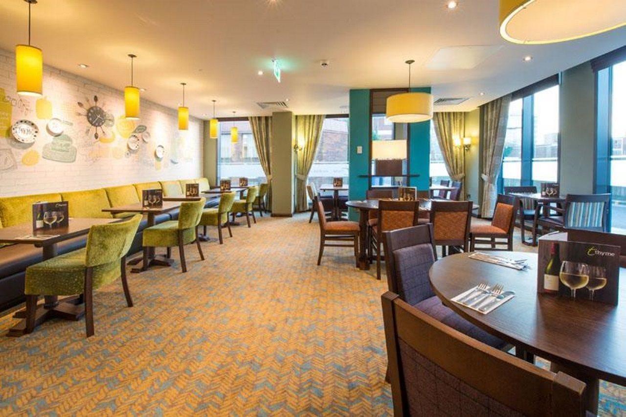 Premier Inn Maidenhead Town Centre Esterno foto