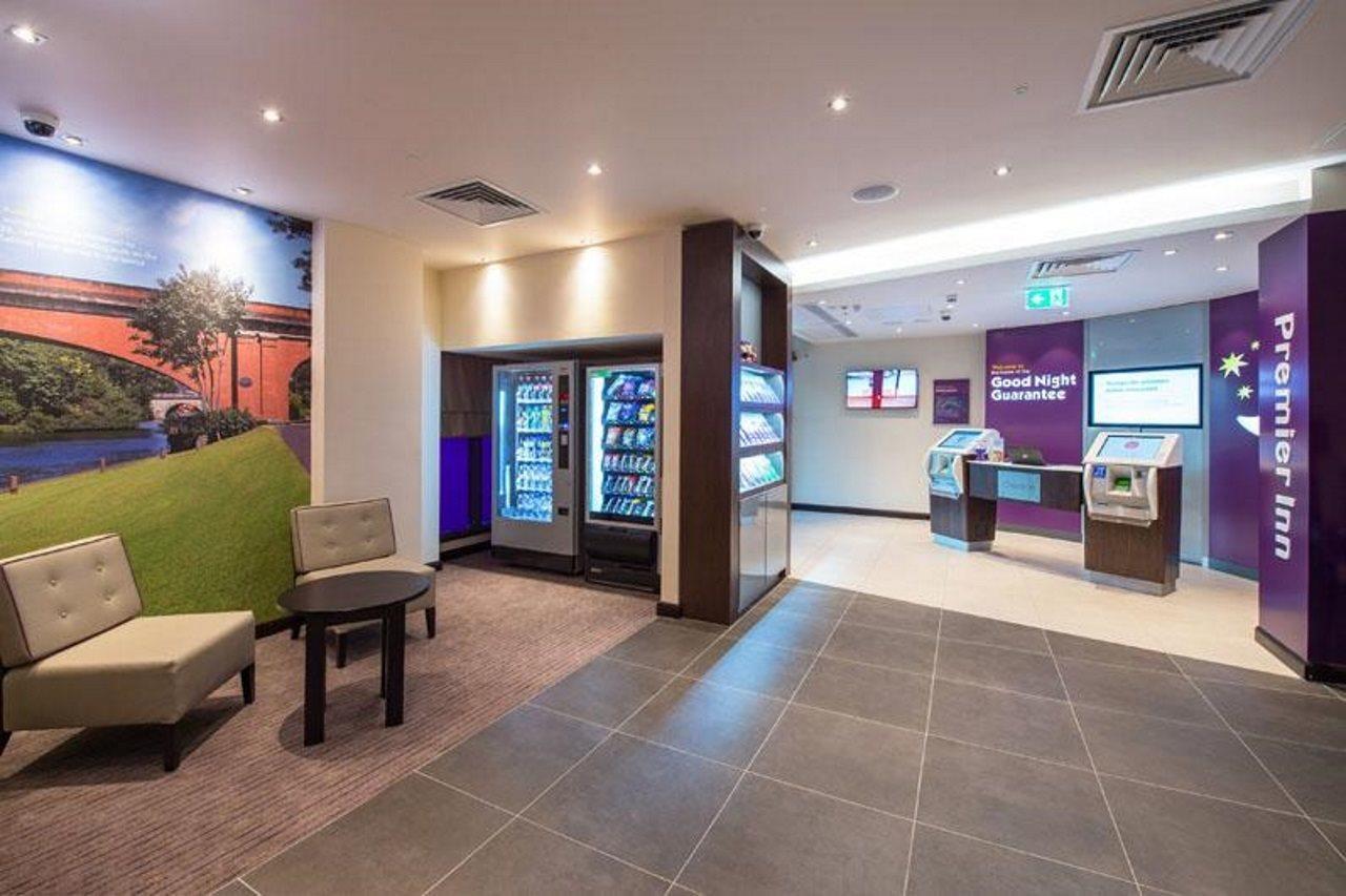 Premier Inn Maidenhead Town Centre Esterno foto